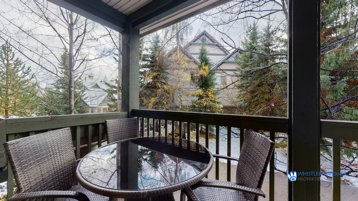 Outdoor dining area