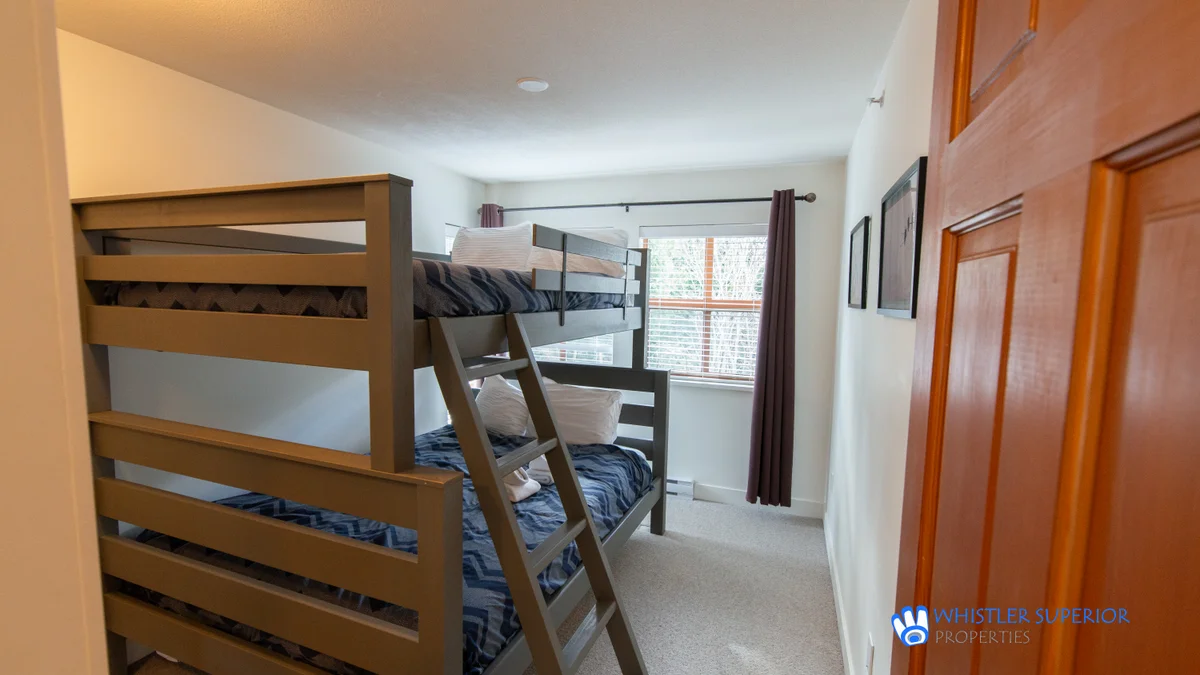 Bunk bed quee-double
