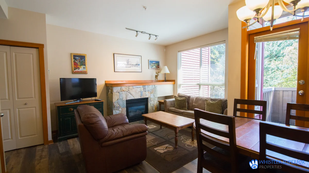 Open plan living, kitchen and dining