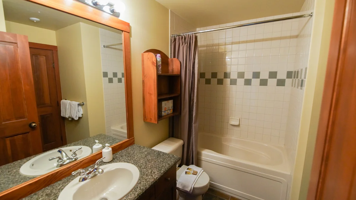 Bathroom with bathtub