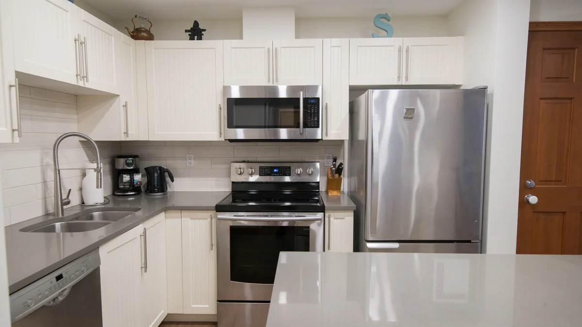 Fully equipped kitchen