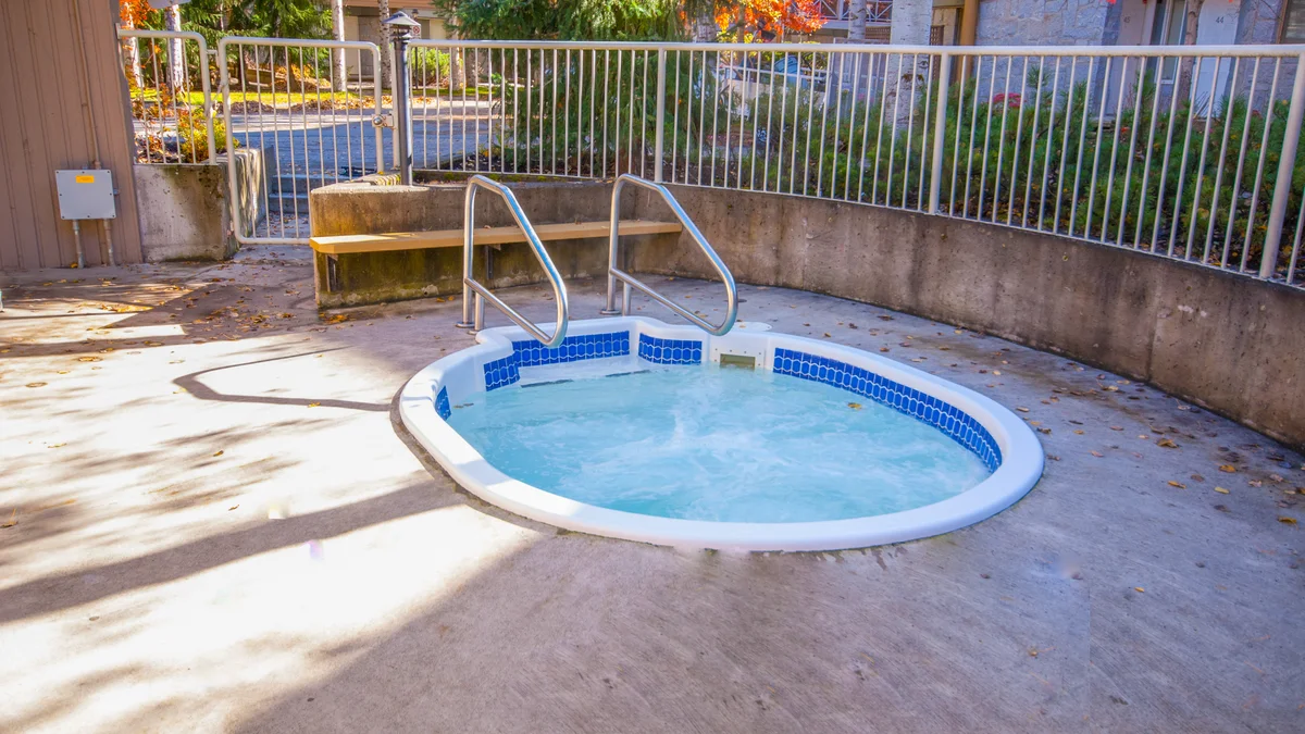 Valhalla common area hot tub