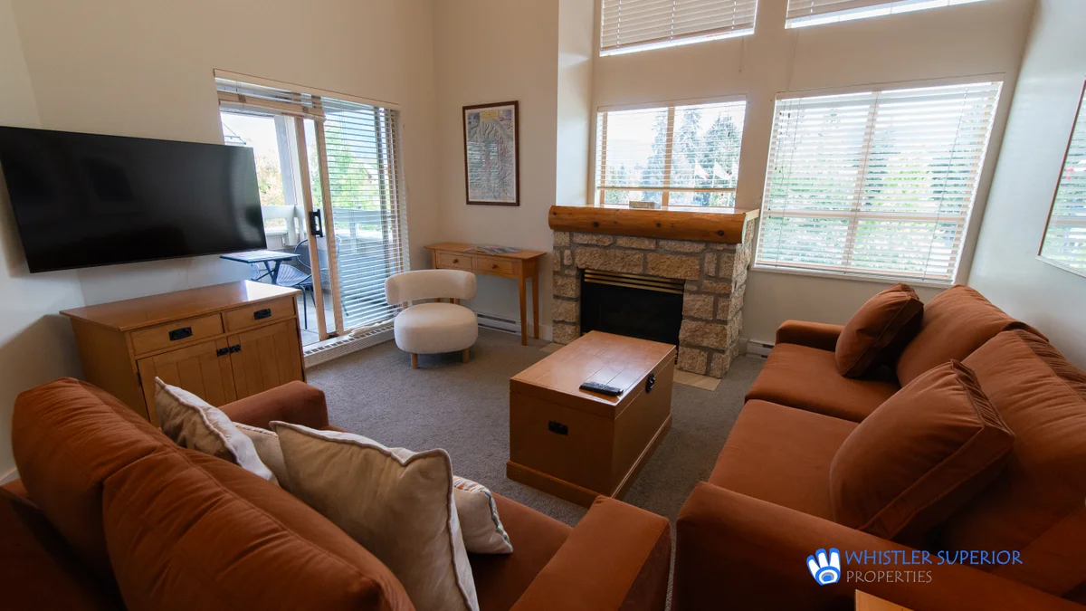Living area with gas fireplace
