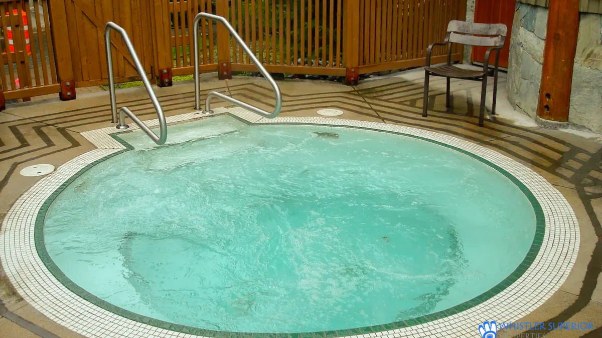 Outdoor common hot tub