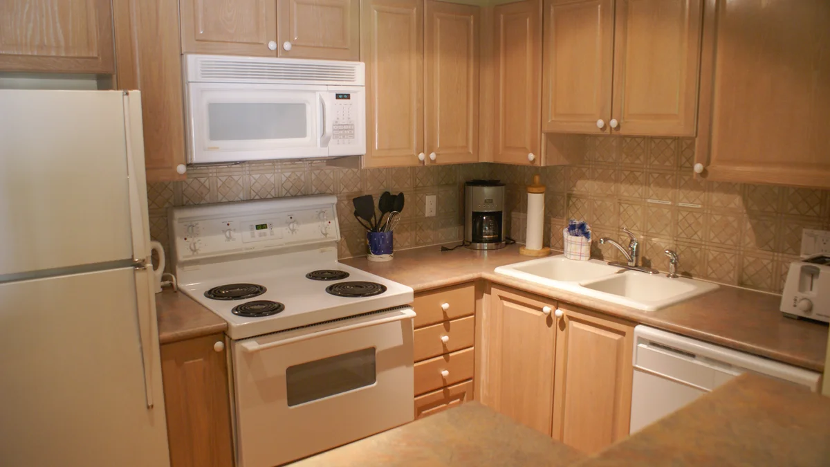 Fully equipped kitchen