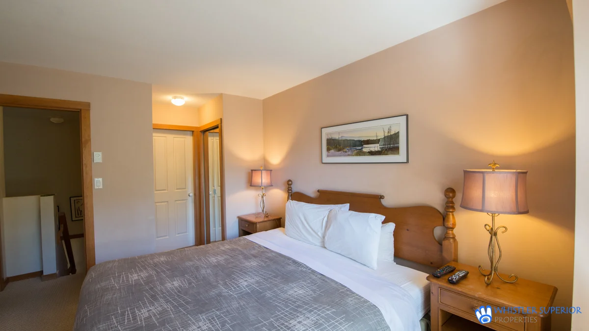 Master bedroom with King bed
