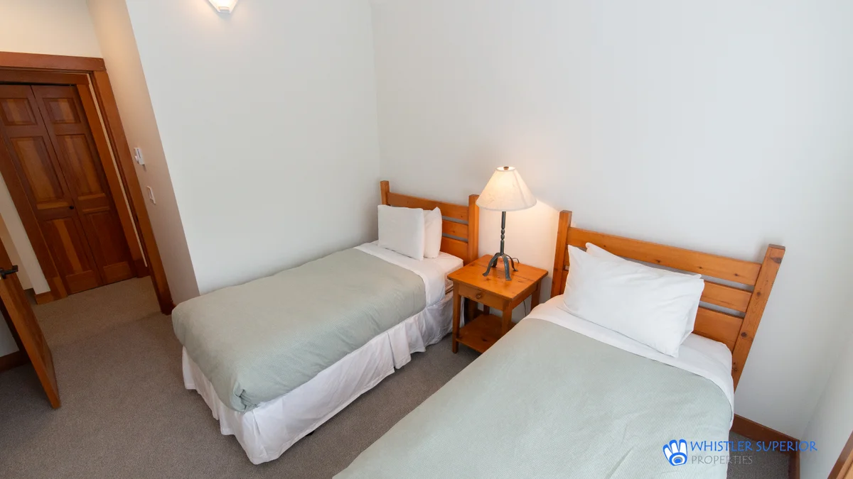 Granite Court #206