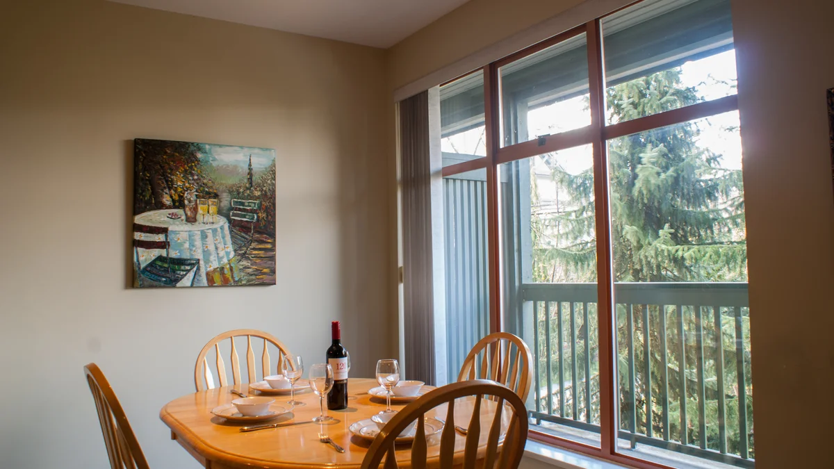 Dining area for four