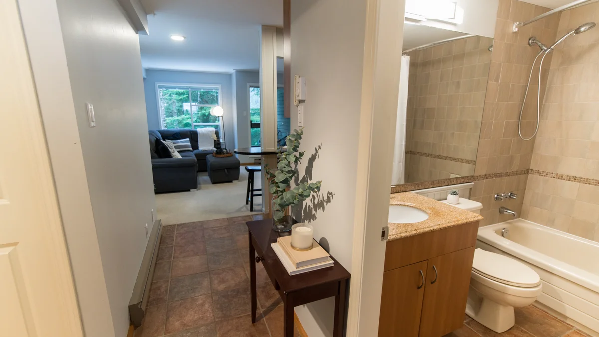 Hallway to washroom