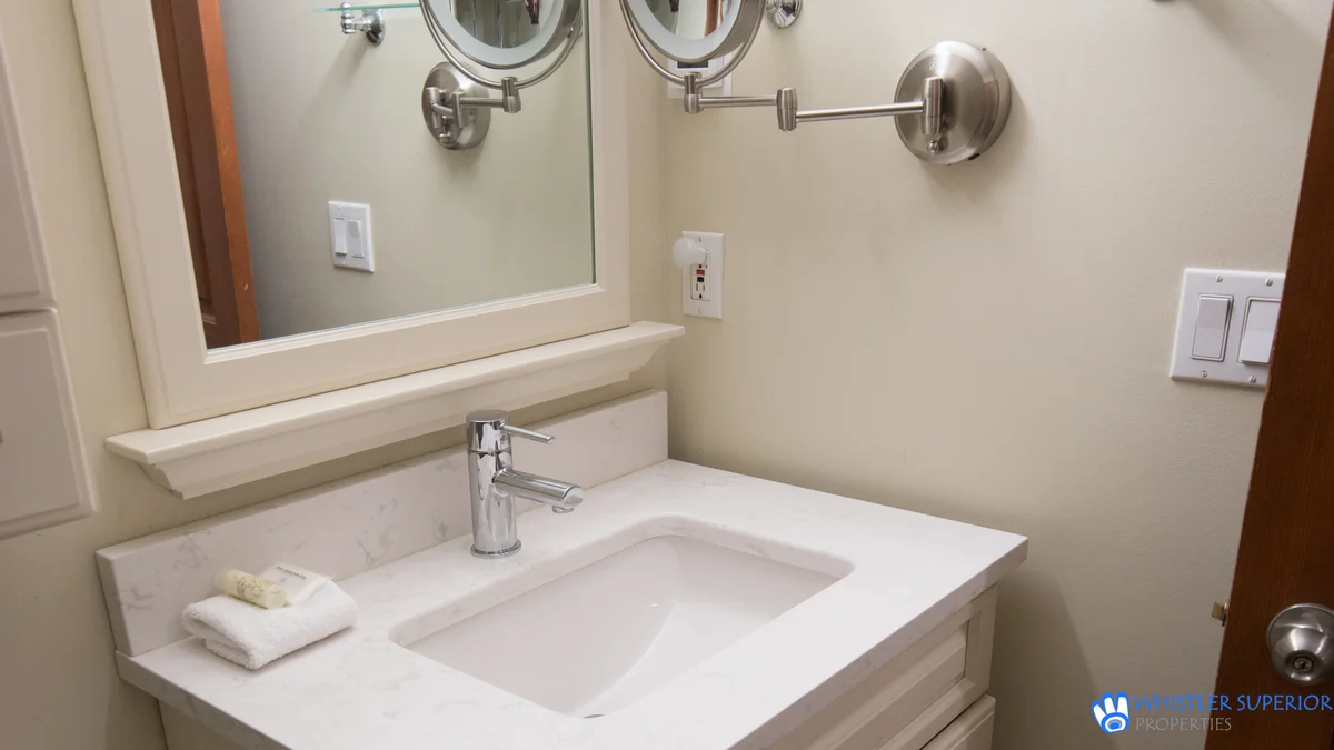 Bathroom sink