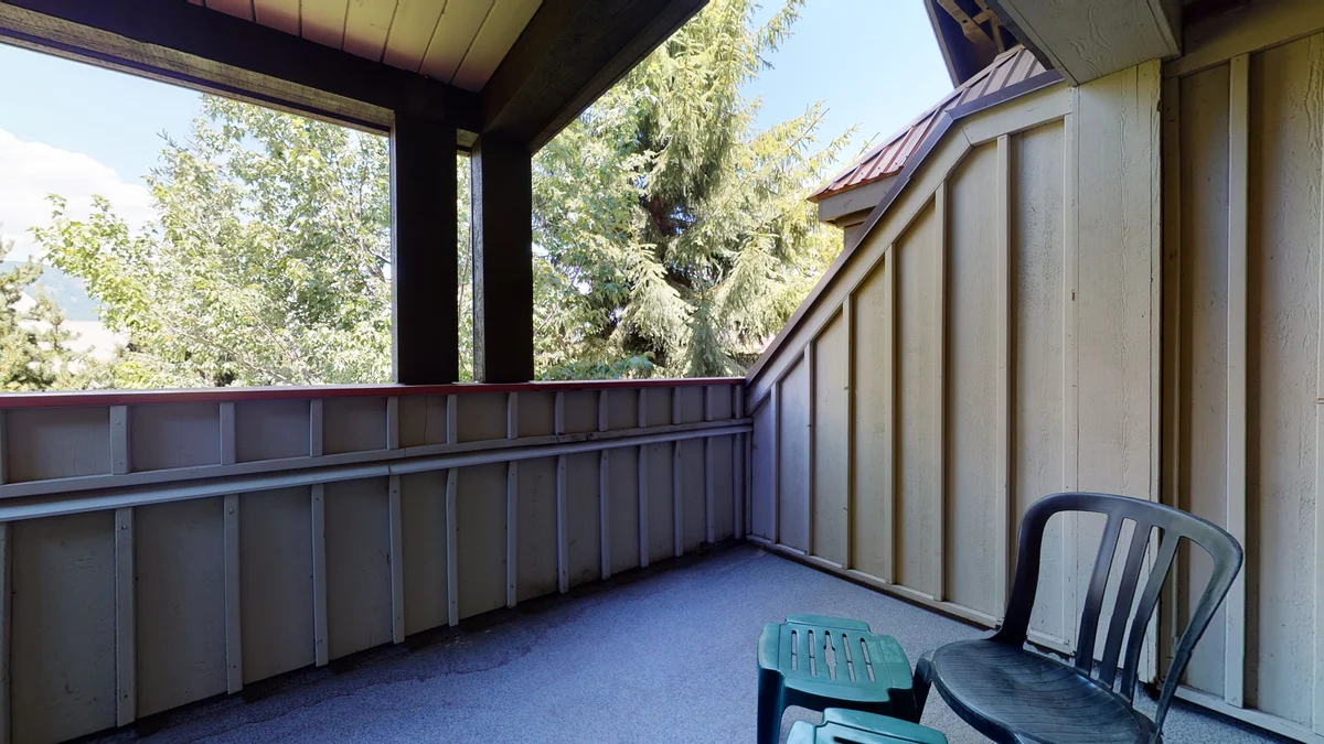 Second deck