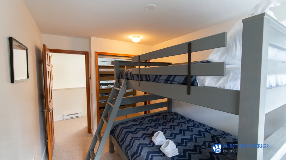 Bunk bed quee-double