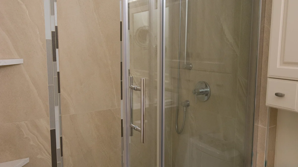 Shower stall