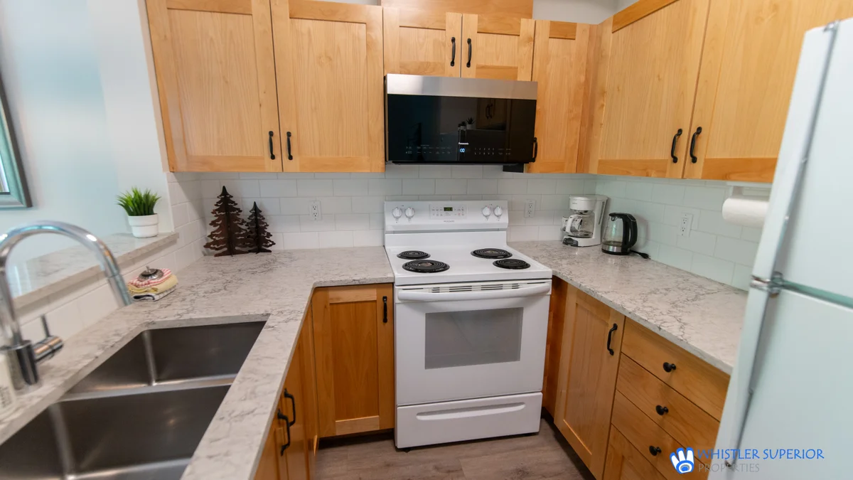Fully equipped kitchen