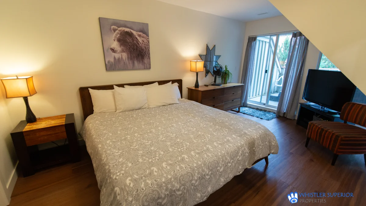 Master bedroom with King bed